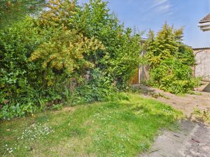 Gardens- click for photo gallery